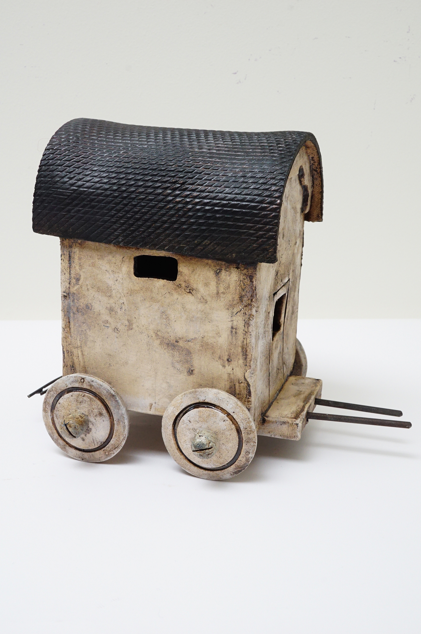 Vehicle Keramik Jikke van de Waal-Bijma | Malerier af Jikke van de Waal-Bijma