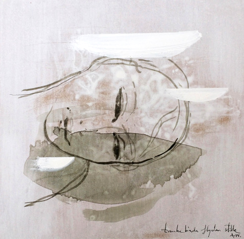 Tankebåde flyder stille