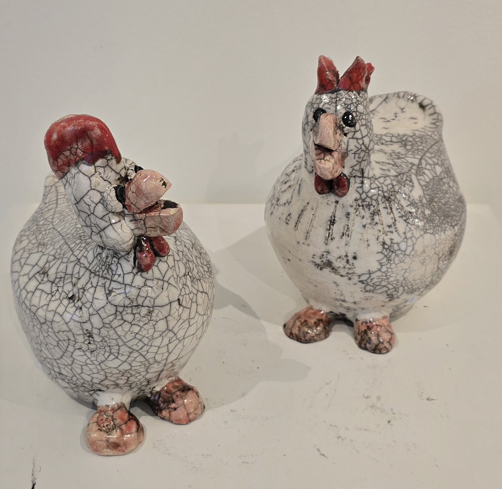 Høns Gaveideer Rakukeramik - Se vores udvalg af rakukeramik af Dorit Knudsen