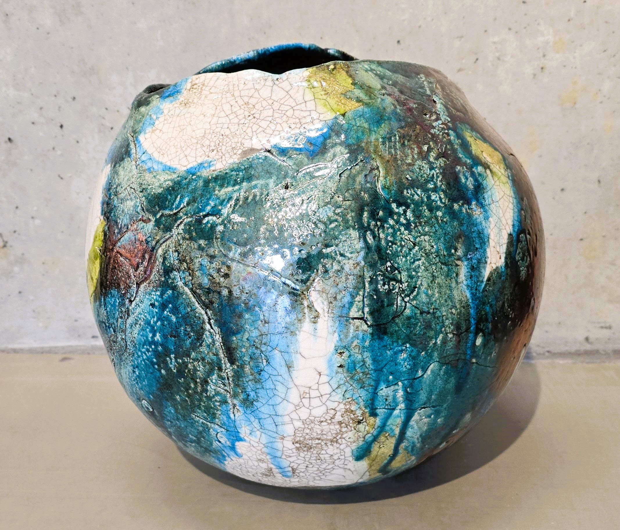 Krukke mellemstor Kunst Rakukeramik - Se vores udvalg af rakukeramik af Dorit Knudsen