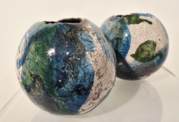 Krukker - flere farver Skulptur Rakukeramik - Se vores udvalg af rakukeramik af Dorit Knudsen