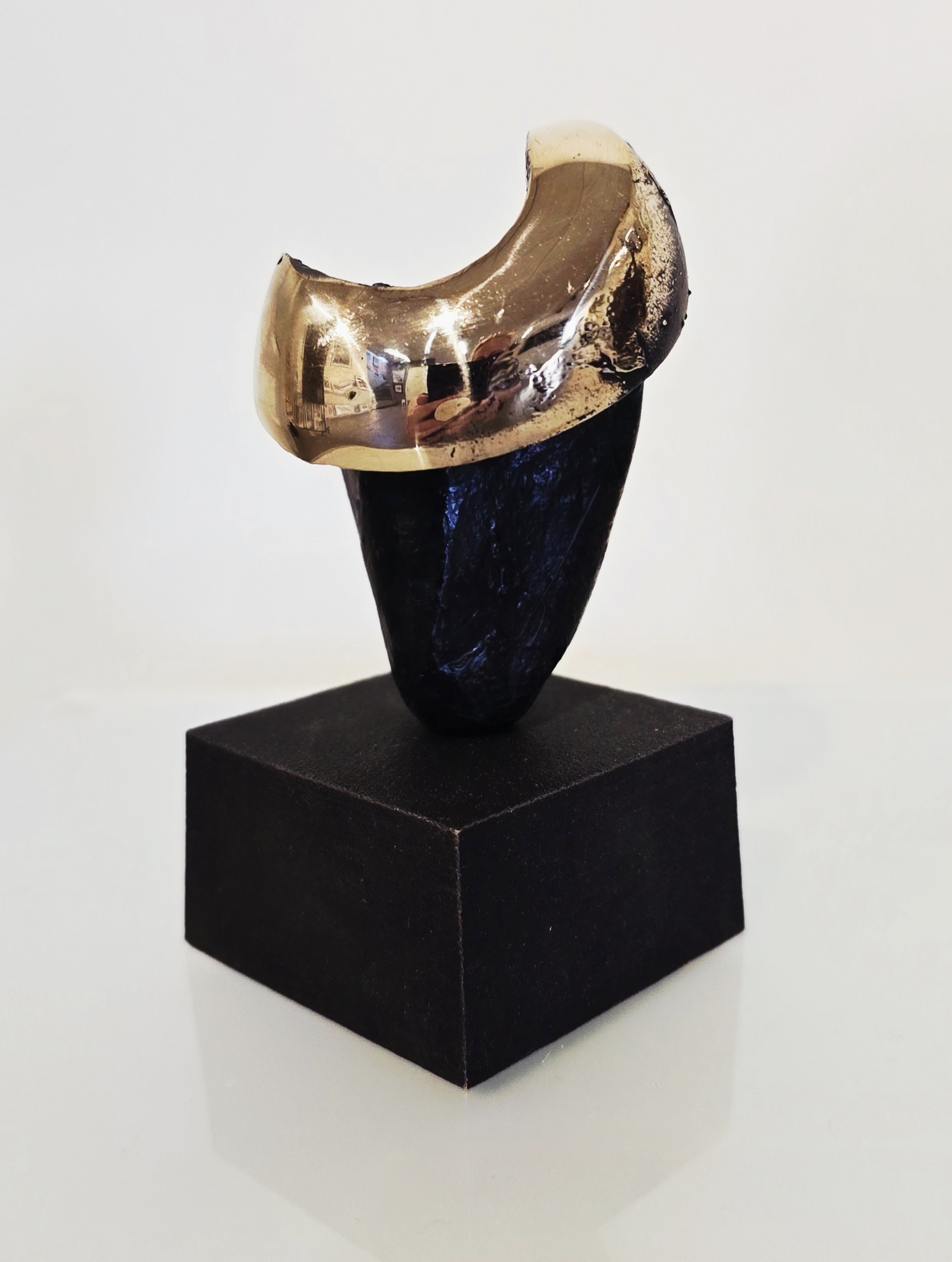 Skulptur Skulptur Peter Hesk | Elegant Peter Hesk skulptur - Køb online her