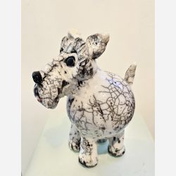 Hund - skulptur af Dorit Knudsen