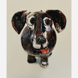 Hund - skulptur af Dorit Knudsen