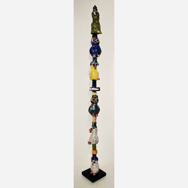 T�rn med fugle - skulptur af Dorit Knudsen