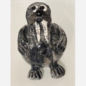 Hvalros - skulptur af Dorit Knudsen