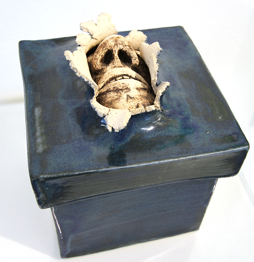 Ud af boksen Keramik Lajla Holm | Udtryksfulde skulpturer af Lajla Holm