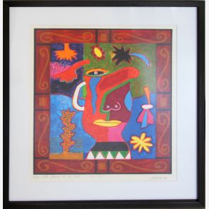 Vase with flowers at the sides